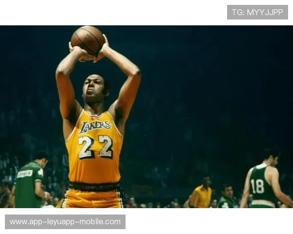 命运双极:NBA 史上最受眷顾的 “幸运儿” 与最悲情的 “无冕之王” 命运双极:NBA 史上最受眷顾的 “幸运儿” 与最悲情的 “无冕之王”